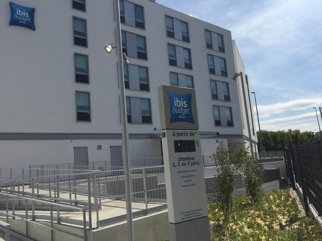 Ibis Budget Bezons Rives De Seine Hotel Exterior foto