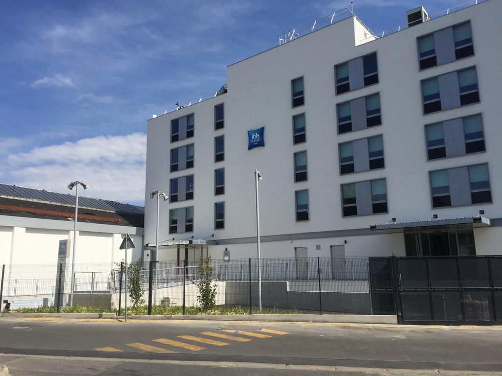 Ibis Budget Bezons Rives De Seine Hotel Exterior foto